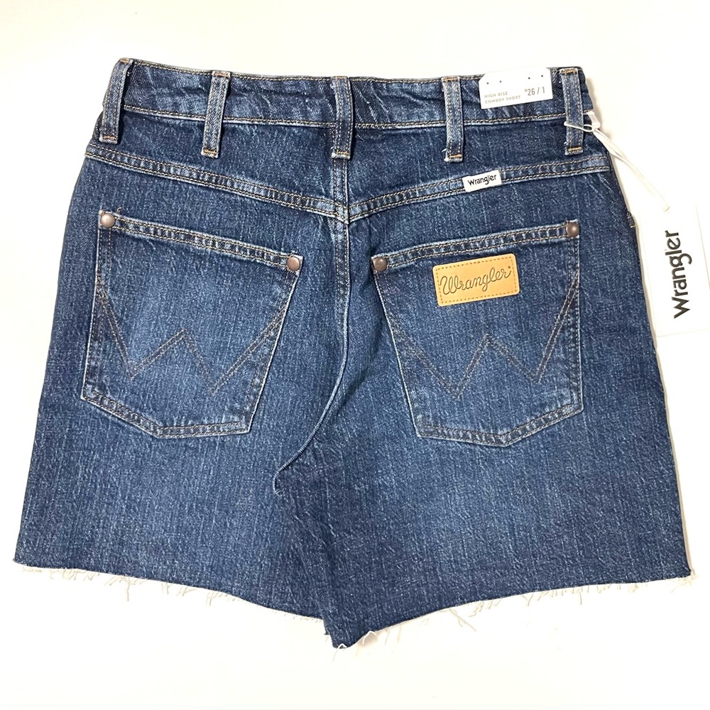 NWT Wrangler Cowboy Short - High Rise & Raw Hem - Size 1 | 26